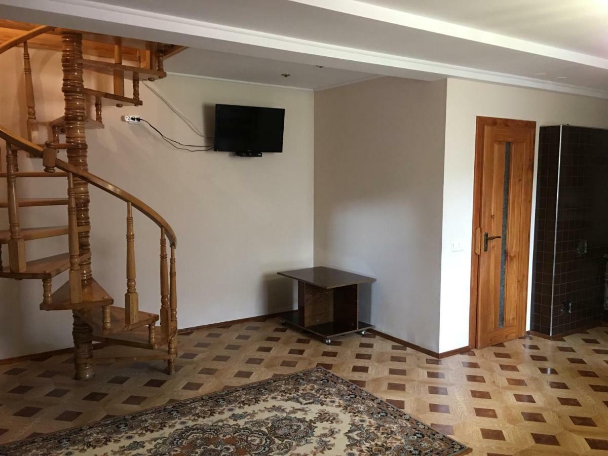 Хатина В Карпатах Villa Verkhovyna Dış mekan fotoğraf